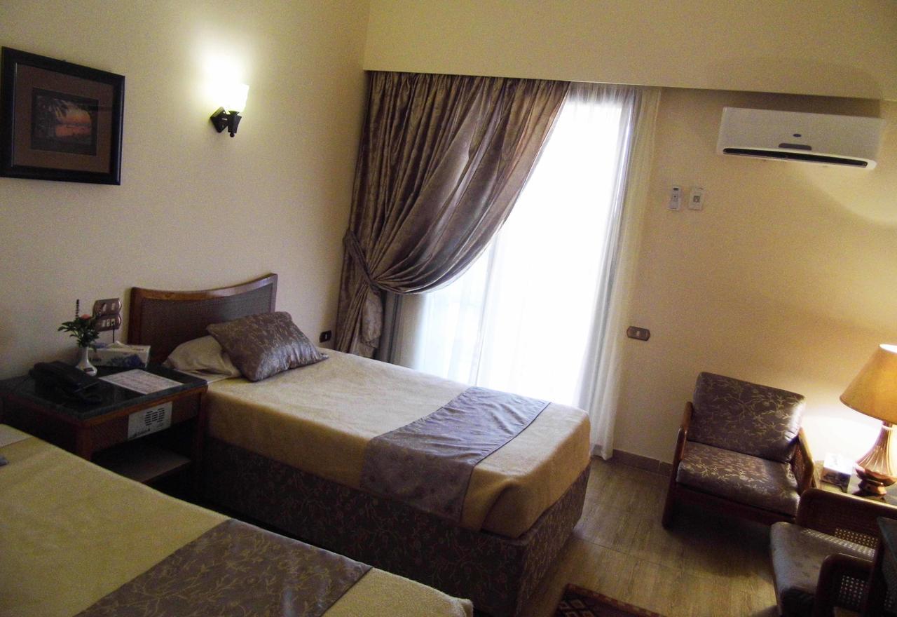 Mg Nefertiti Hotel Al Minya Phòng bức ảnh