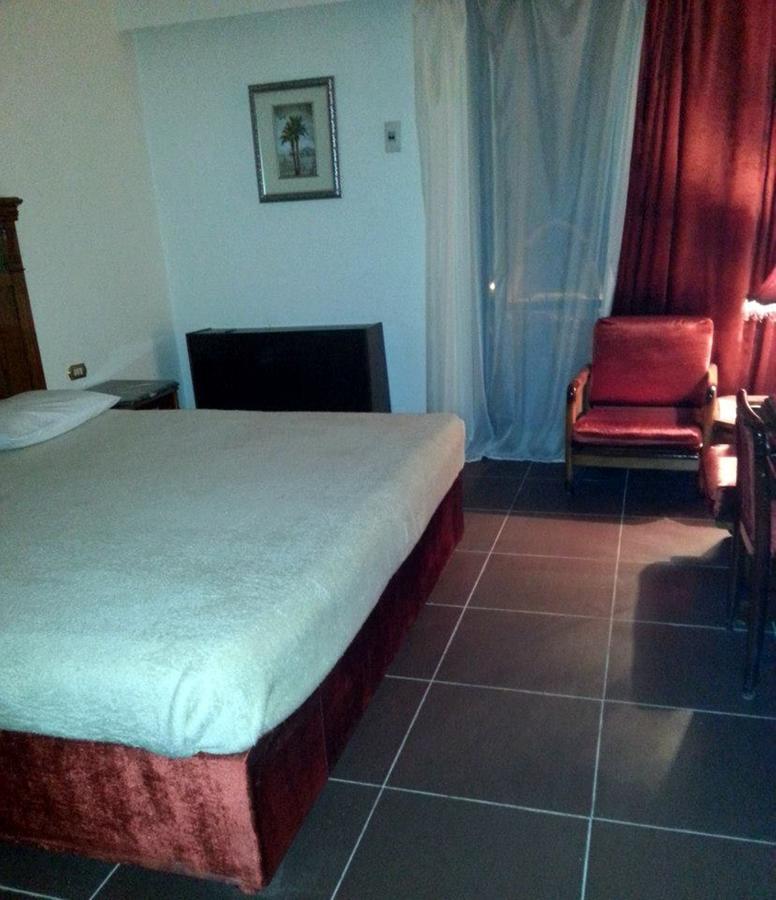 Mg Nefertiti Hotel Al Minya Phòng bức ảnh